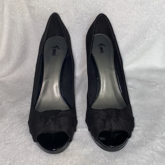 Fioni black suede peep toe heels (size 11) - Picture 2 of 8